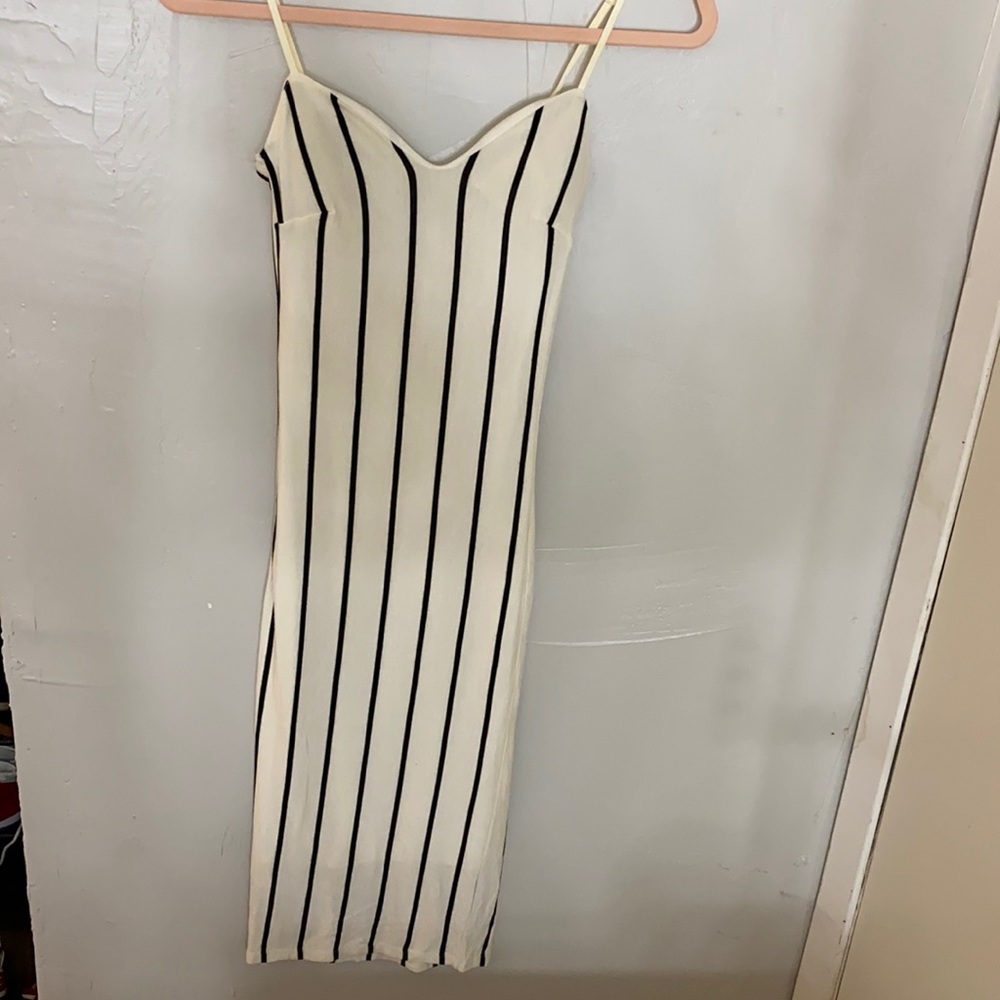 XS white and black Midi dress